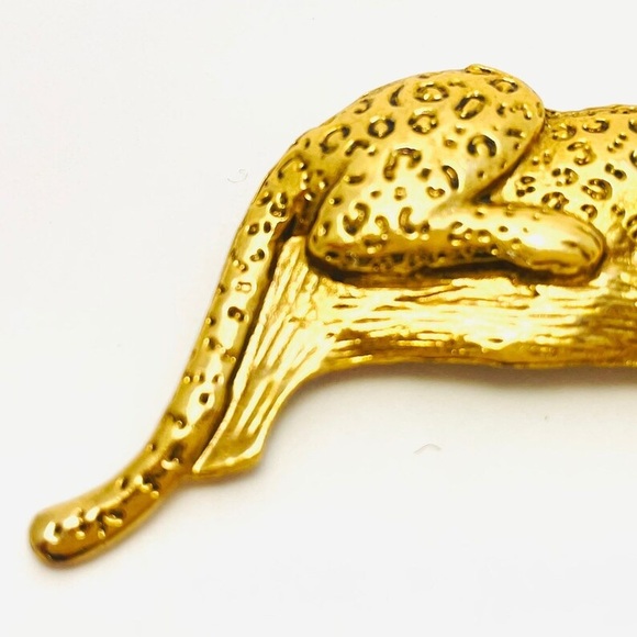 Vintage Gold Leopard Brooch - Picture 3 of 3
